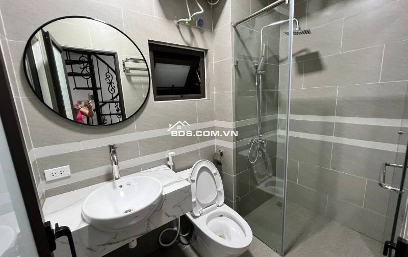 Chính chủ cho thuê nhà mới, lô góc,vỉa hè, 91m2- 4T, Chùa Láng_29 Tr - 0943468783